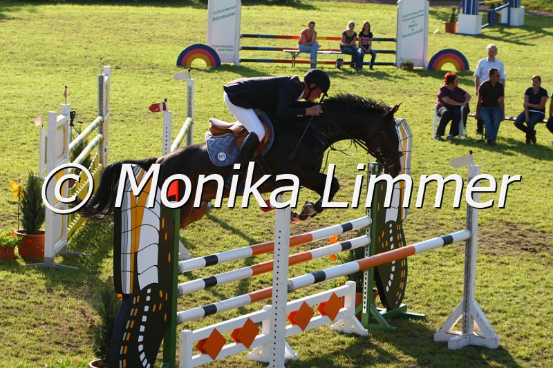 005M5936_Calwan_M Springen.JPG